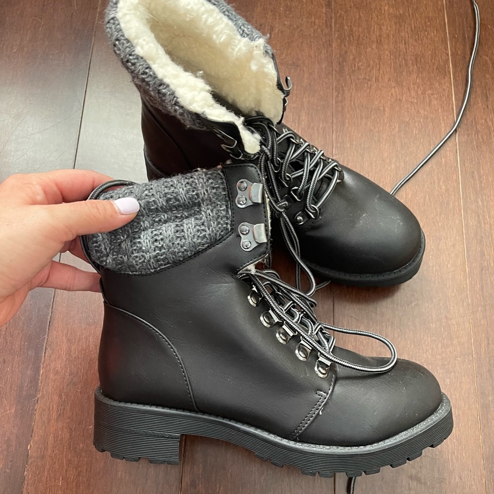 MIA boots